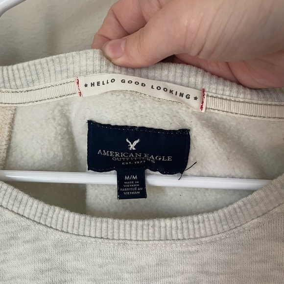 American Eagle Festive Bear Pullover Sweater Size Medium - Picture 4 of 8